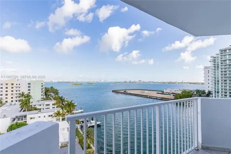 7933 West Drive North Bay Village FL 33141