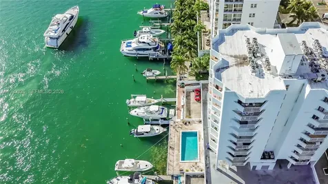 7933 West Drive North Bay Village FL 33141