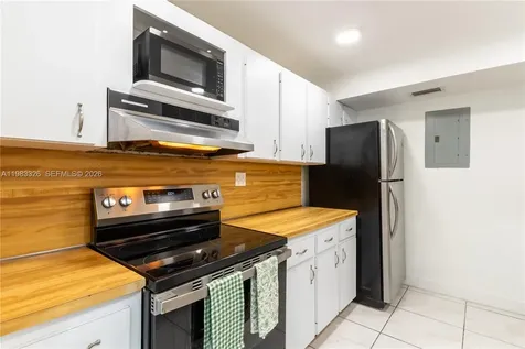 7933 West Drive North Bay Village FL 33141