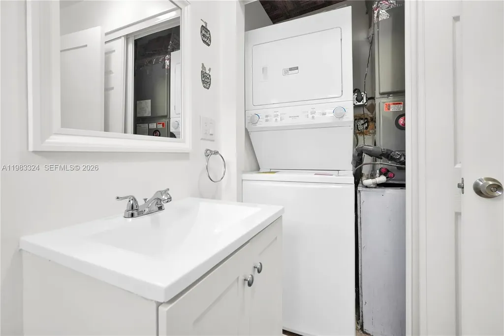2760 NW 13th Court Fort Lauderdale FL 33311