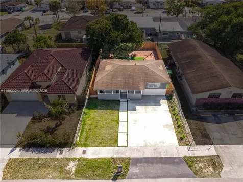 2760 NW 13th Court Fort Lauderdale FL 33311