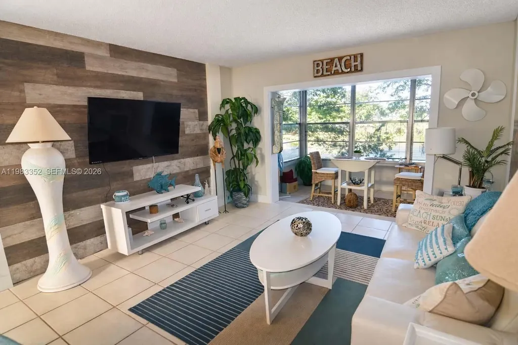 3530 NW 52nd Avenue Lauderdale Lakes FL 33319