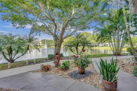 3530 NW 52nd Avenue Lauderdale Lakes FL 33319