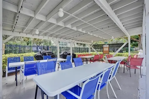 3530 NW 52nd Avenue Lauderdale Lakes FL 33319