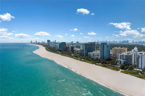 3737 Collins Avenue Miami Beach FL 33140