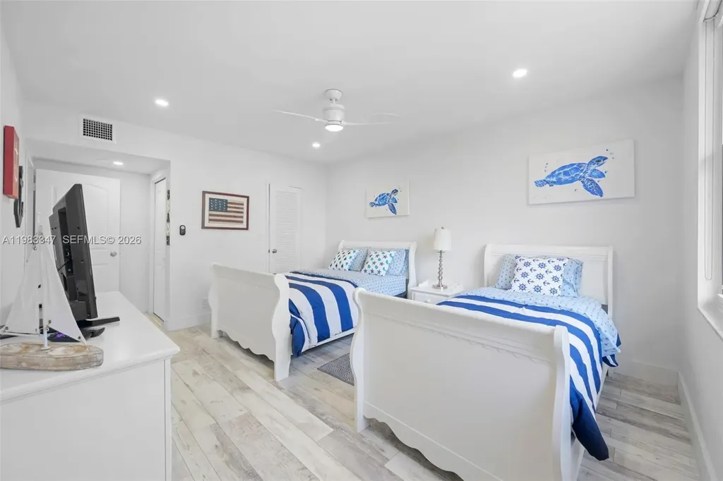 3725 S Ocean Drive Hollywood FL 33019