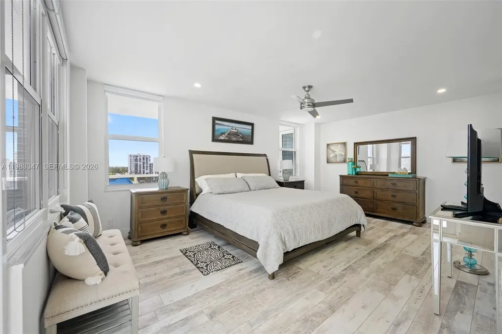 3725 S Ocean Drive Hollywood FL 33019