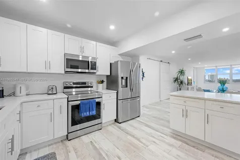 3725 S Ocean Drive Hollywood FL 33019