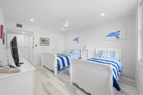 3725 S Ocean Drive Hollywood FL 33019