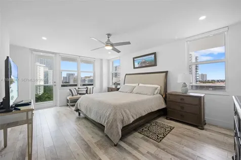 3725 S Ocean Drive Hollywood FL 33019
