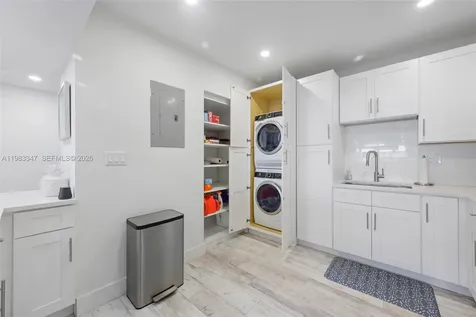 3725 S Ocean Drive Hollywood FL 33019