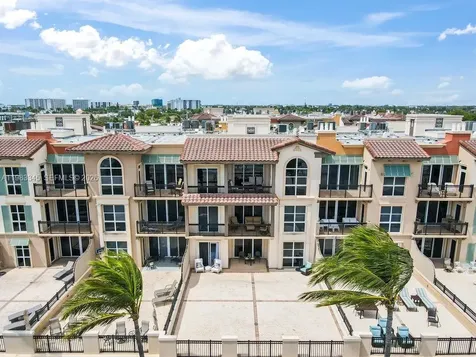 4444 El Mar Drive Lauderdale By The Sea FL 33308