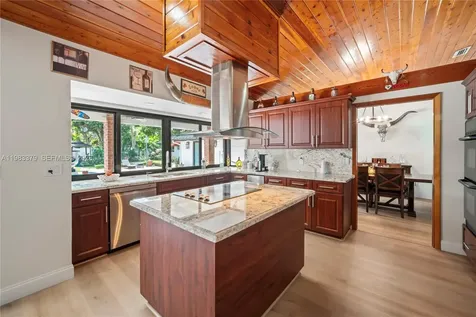 10320 SW 139th Street Miami FL 33176