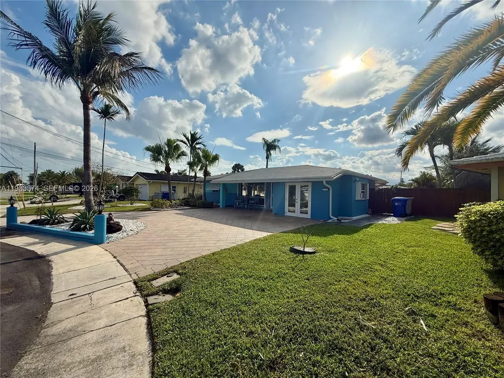 201 SE 3rd Avenue Pompano Beach FL 33060