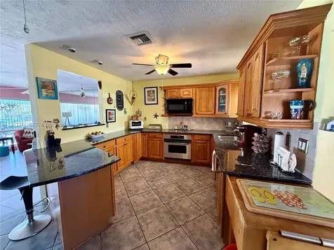 201 SE 3rd Avenue Pompano Beach FL 33060