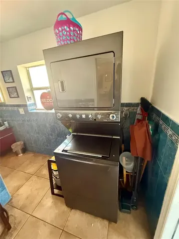 201 SE 3rd Avenue Pompano Beach FL 33060