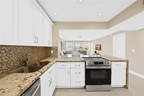 329 SE 3rd Street Hallandale Beach FL 33009