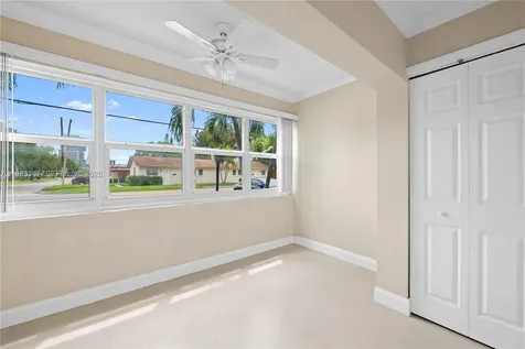 329 SE 3rd Street Hallandale Beach FL 33009
