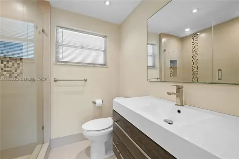 329 SE 3rd Street Hallandale Beach FL 33009