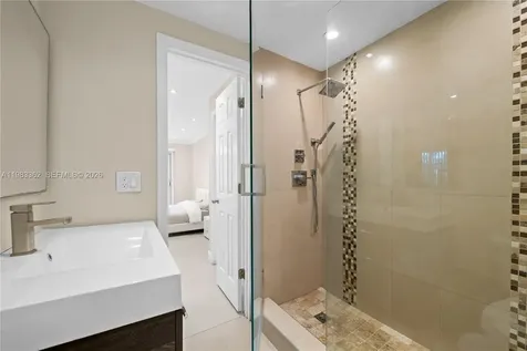 329 SE 3rd Street Hallandale Beach FL 33009
