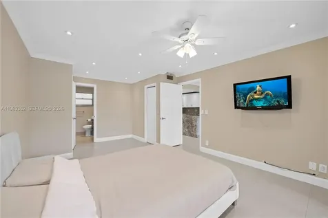329 SE 3rd Street Hallandale Beach FL 33009