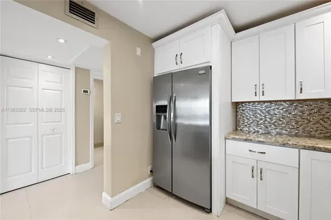 329 SE 3rd Street Hallandale Beach FL 33009