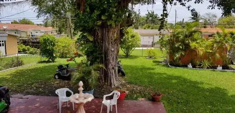2787 SW 34th Court Miami FL 33133