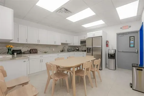 1992 E 4th Avenue Hialeah FL 33010