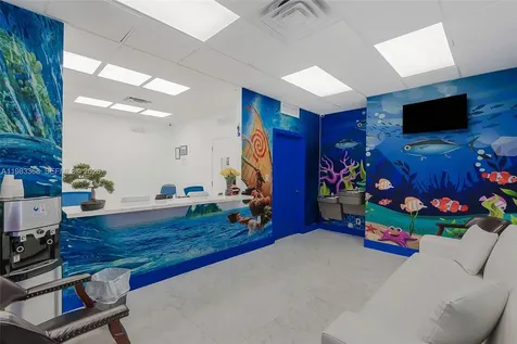 1992 E 4th Avenue Hialeah FL 33010