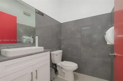 1992 E 4th Avenue Hialeah FL 33010
