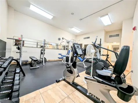 3061 NW 47th Terrace Lauderdale Lakes FL 33313