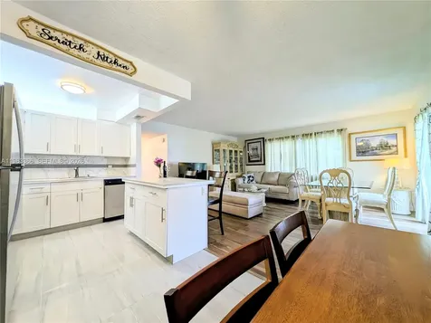 3061 NW 47th Terrace Lauderdale Lakes FL 33313