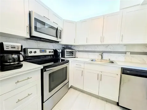 3061 NW 47th Terrace Lauderdale Lakes FL 33313