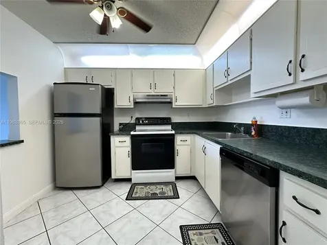 9370 SW 8th Street Boca Raton FL 33428