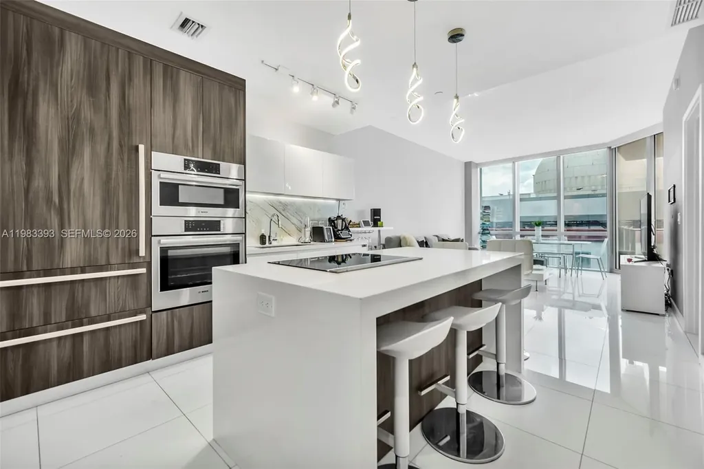 851 NE 1st Avenue Miami FL 33132
