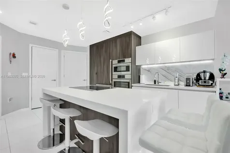 851 NE 1st Avenue Miami FL 33132