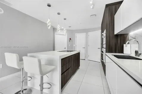 851 NE 1st Avenue Miami FL 33132