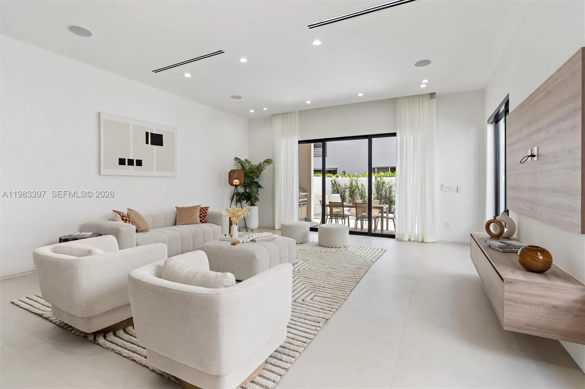 1410 NE 5th Street Fort Lauderdale FL 33301