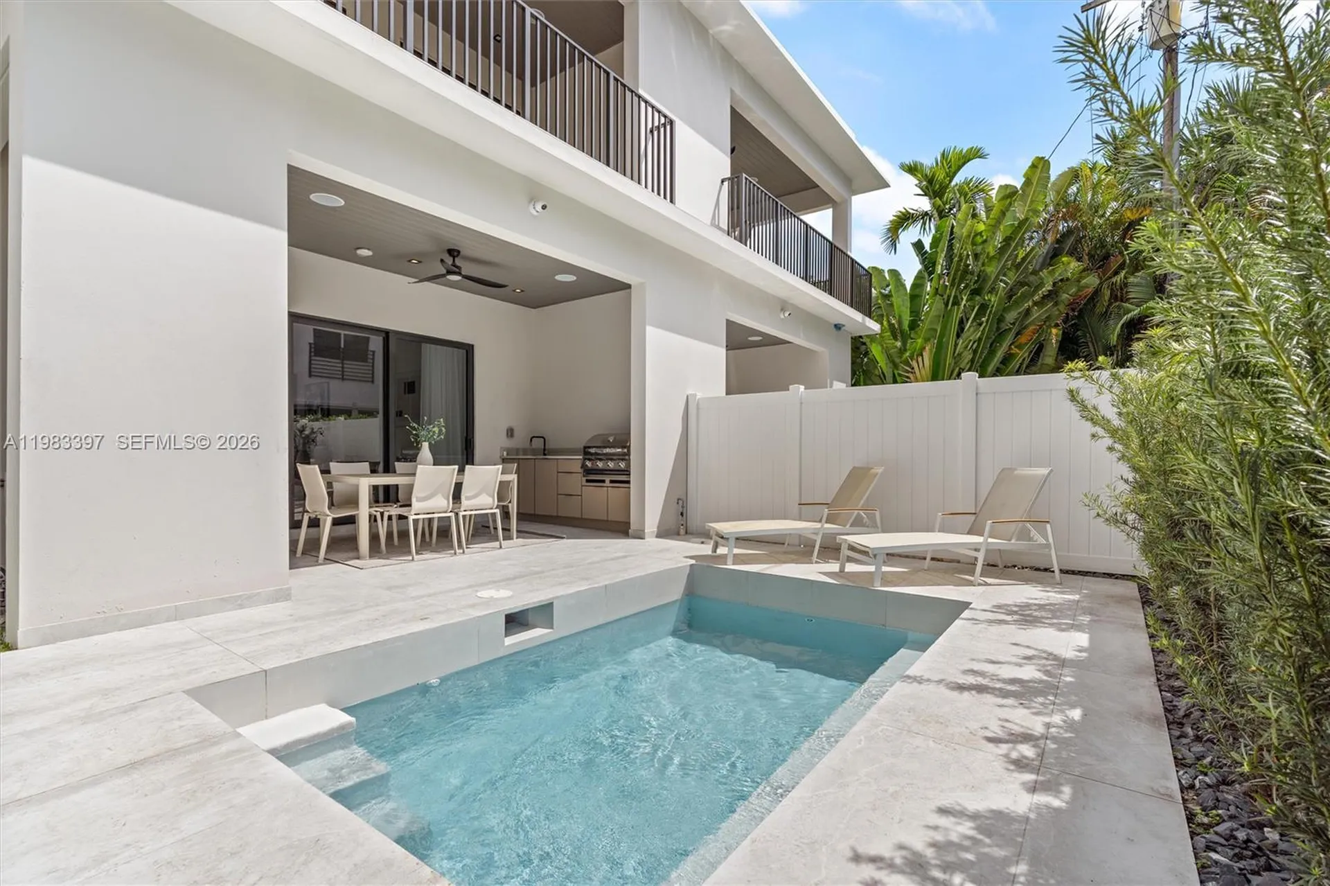 1410 NE 5th Street Fort Lauderdale FL 33301