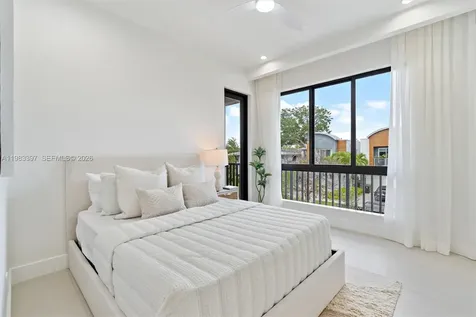 1410 NE 5th Street Fort Lauderdale FL 33301