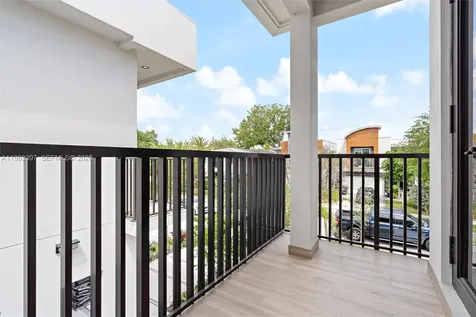 1410 NE 5th Street Fort Lauderdale FL 33301
