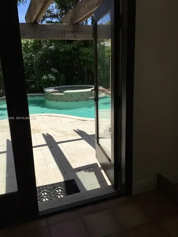 8927 Hawthorne Avenue Surfside FL 33154