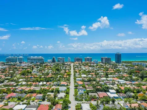 8927 Hawthorne Avenue Surfside FL 33154