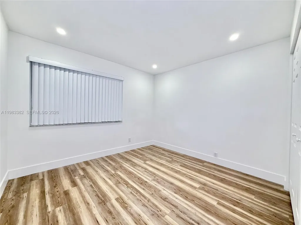 5028 NW 6th Street Delray Beach FL 33445