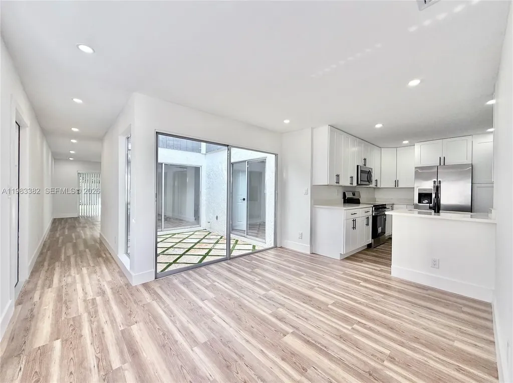 5028 NW 6th Street Delray Beach FL 33445
