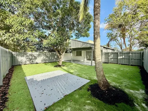 5028 NW 6th Street Delray Beach FL 33445