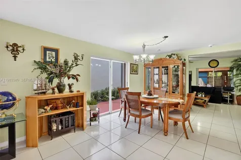 15672 SW 91st Lane Miami FL 33196