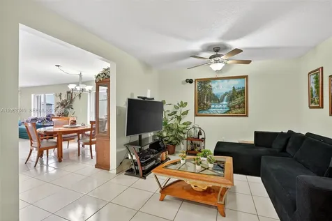 15672 SW 91st Lane Miami FL 33196