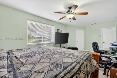 15672 SW 91st Lane Miami FL 33196