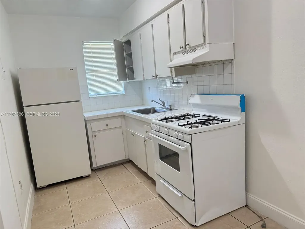 4300 SW 67th Avenue Miami FL 33155